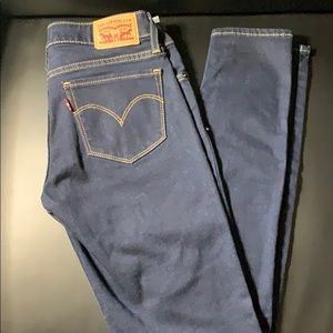 Levi’s 711 Skinny Jeans